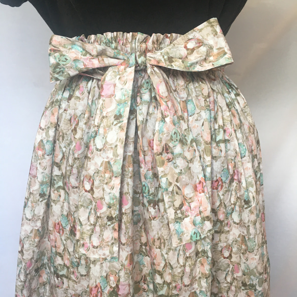 再販ですリバティ大人の素敵リボンスカート✴︎アレクサンドラ  