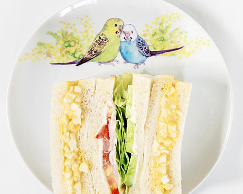 幸せいっぱい！ミモザとセキセイインコ達のプレート（インコ 鳥・お皿