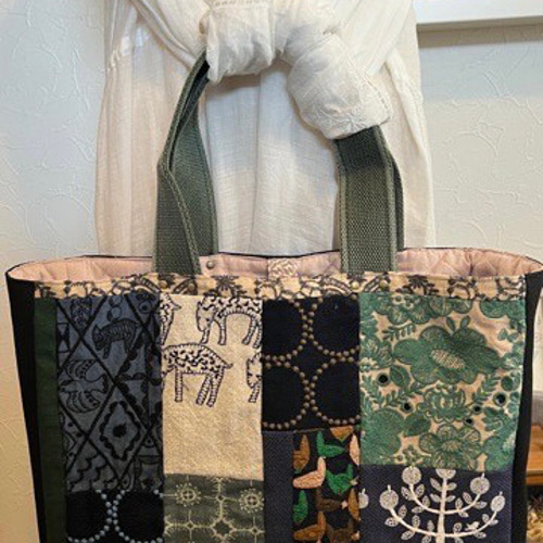 ミナペルホネン ハンドメイドバッグ うふふ♡トート ミナペルホネン ハンドメイドバッグ うふふ♡トート ミナペルホネン