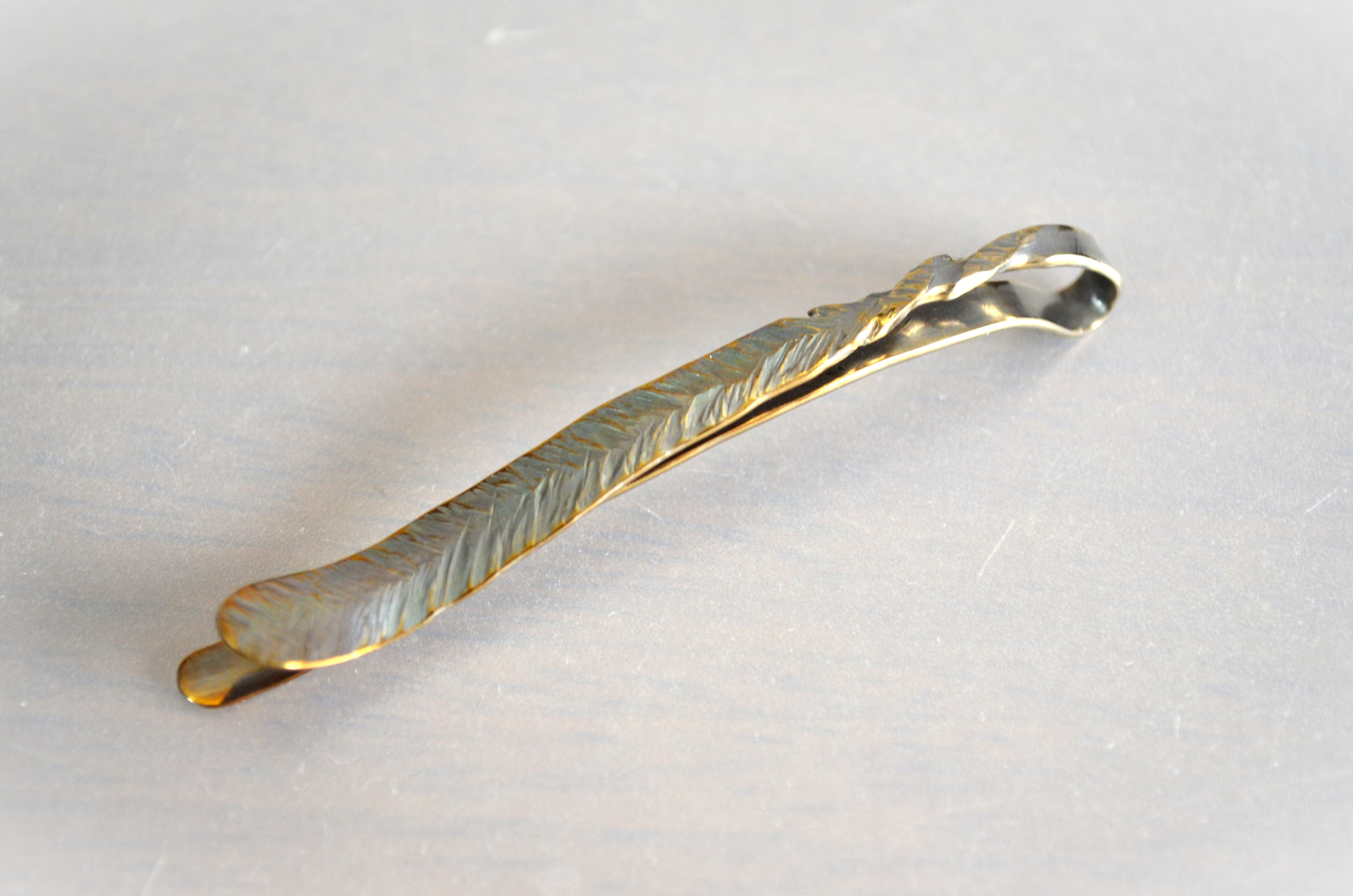 Titanium hairpin・飾り羽のチタンヘアピン７７mm