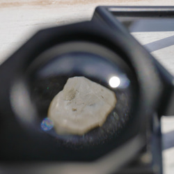 天然石フェナカイト2個セット合計約1.30ct(ブラジル産)結晶原石ルースケース付属鉱物[phe-230828-14] 3枚目の画像
