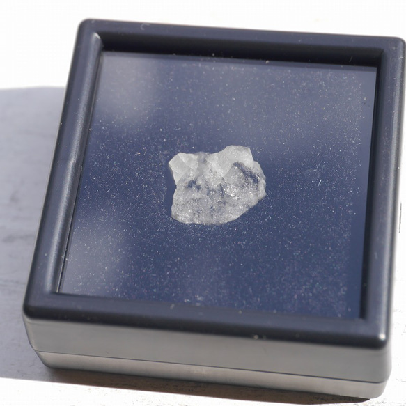 天然石フェナカイト1個約4.9ct(ブラジル産)結晶原石ルースケース付属鉱物[phe-230828-16] 9枚目の画像