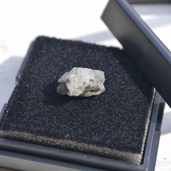 天然石フェナカイト1個約4.9ct(ブラジル産)結晶原石ルースケース付属鉱物[phe-230828-16] 11枚目の画像