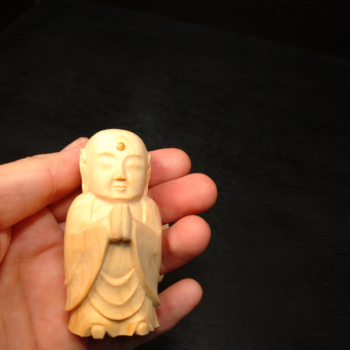 手のひら地蔵 蓮華 彫刻 スーコラ 通販 16463952｜Creema(クリーマ