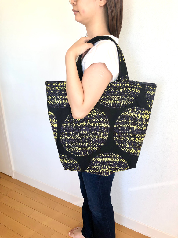 トートバッグ   〜　ハワイファッションブランドNOANOA のパッチバッグからのリメイク品 3枚目の画像