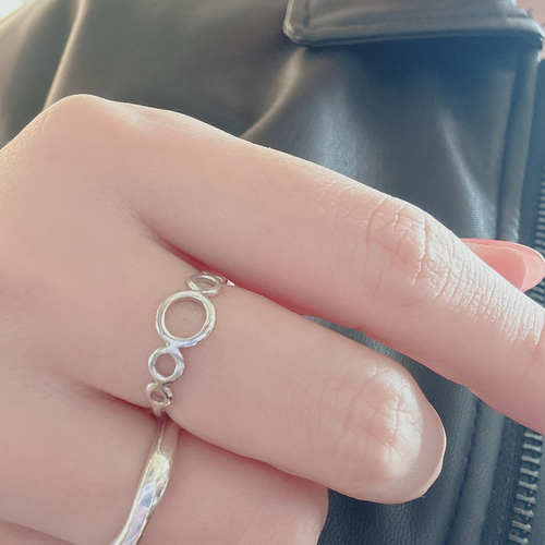 華奢なサークルモチーフリングsilver925R2013 指輪・リング Ringo 通販