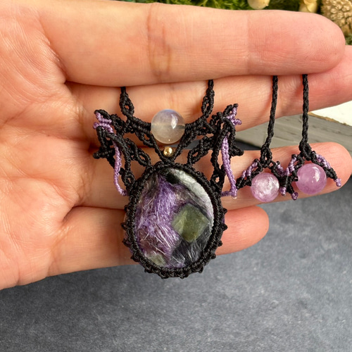 予約済み｜チャロアイト マクラメネックレス｜シャトヤンシー with