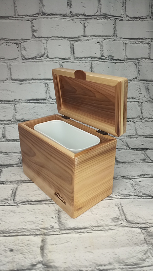 ハンドメイド、木製の家型ゴミ箱、ダスト収納BOX インテリア雑貨 ハンドメイド、木製の家型ゴミ箱、ダスト収納BOX インテリア雑貨