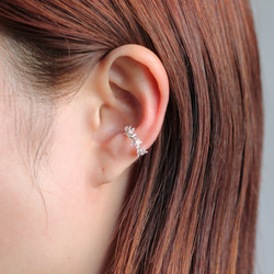 金色桂花耳骨夾 L 第5張的照片