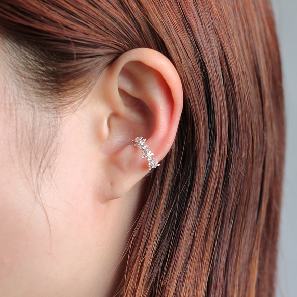 金色桂花耳骨夾 L 第5張的照片