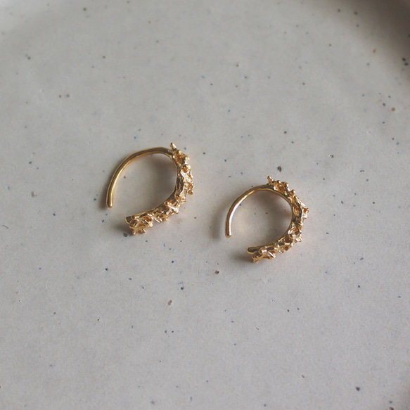 金色桂花耳骨夾 L 第13張的照片