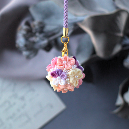 ❁つまみ細工芝桜A根付けストラップ❁帯飾り袴飾りキーアクセサリー