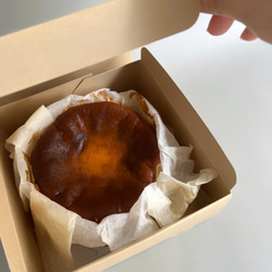 濃厚バスクチーズケーキ12cmホール【国産食材使用】 8枚目の画像