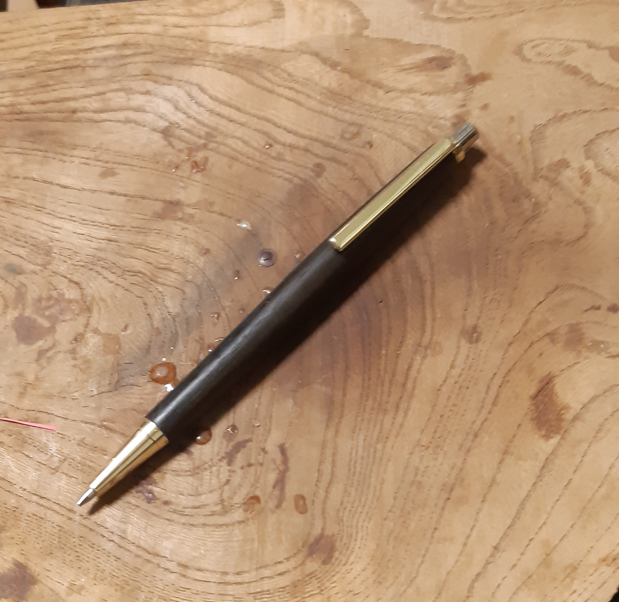 木軸シャーペン0.5㎜スタビライズメープル瘤 蜜蝋クリーム仕立て