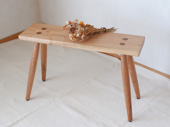 ハンドメイド　木製スリムベンチ 現品》スリムベンチ（耳付) ① ベンチ/椅子/テーブル/飾り台