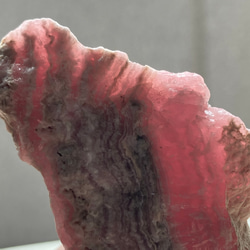 アルゼンチン産　ロードクロサイト　インカローズ原石　① 阿根廷産　紅紋石　Rhodochrosite 51g 11枚目の画像