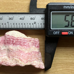 アルゼンチン産　ロードクロサイト　インカローズ原石　① 阿根廷産　紅紋石　Rhodochrosite 51g 12枚目の画像