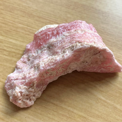 アルゼンチン産　ロードクロサイト　インカローズ原石　① 阿根廷産　紅紋石　Rhodochrosite 51g 6枚目の画像