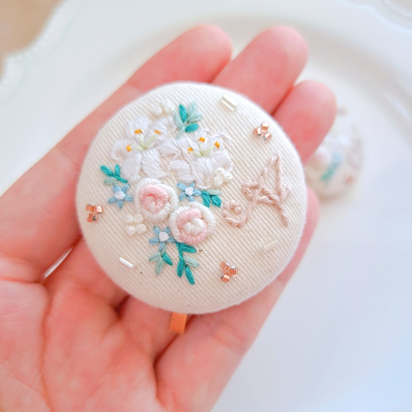 【親子お揃い】刺繍アクセサリー&ヘアゴム『ユリ』 13枚目の画像