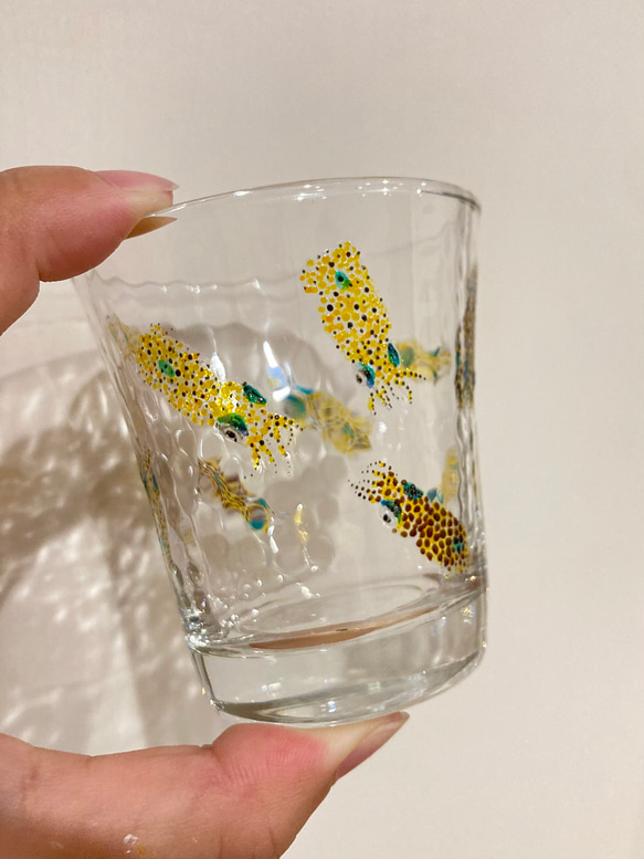 アオリイカの稚イカ　日本酒グラス 3枚目の画像