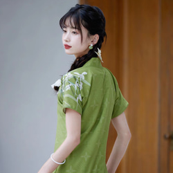 秋香綠色 國風印花短袖旗袍 新中式國風春節改良洋裝連身裙 第6張的照片