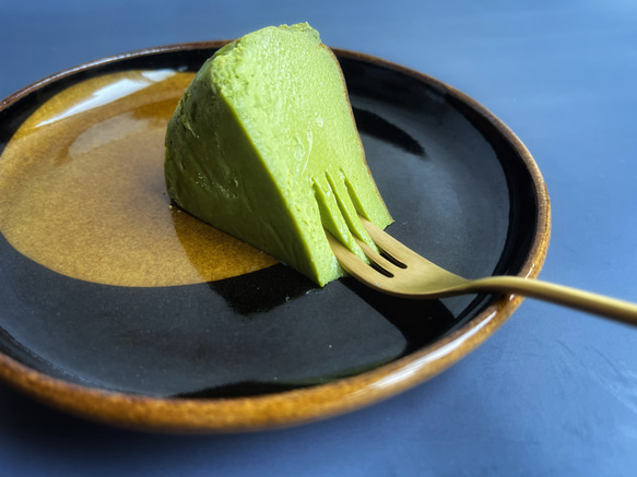 千葉県産茶葉使用！抹茶のバスクチーズケーキ12cmホール 7枚目の画像