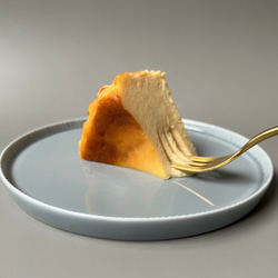 ホワイトチョコのバスクチーズケーキ12cmホール 4枚目の画像