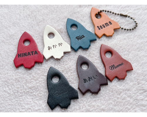 栃木レザー＊レーザー刻印 ロケット型キーホルダー 栃木レザー 席札