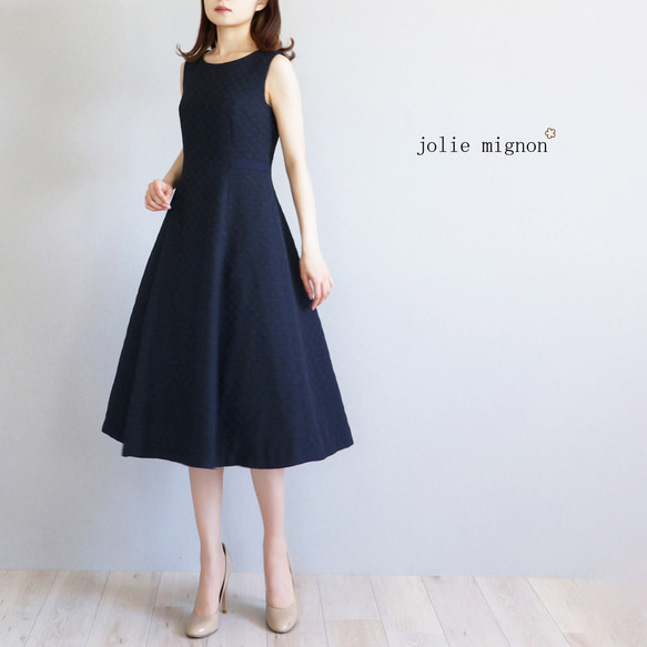 在庫僅か！【美シルエットな一枚◎】花柄ふくれジャガードワンピース  