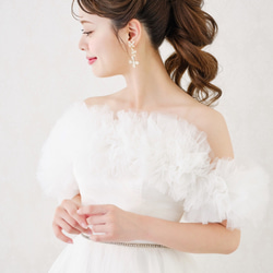 CR139ブライダルピアス  蝶々 大ぶり　揺れる 花嫁ピアス　ブライダルピアス　結婚式ピアス　ウェディングピアス 4枚目の画像