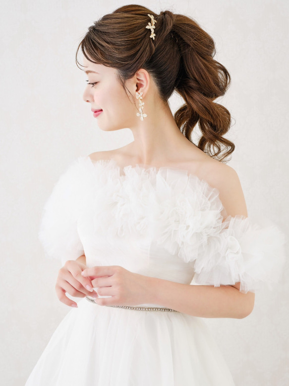 CR139ブライダルピアス  蝶々 大ぶり　揺れる 花嫁ピアス　ブライダルピアス　結婚式ピアス　ウェディングピアス 4枚目の画像