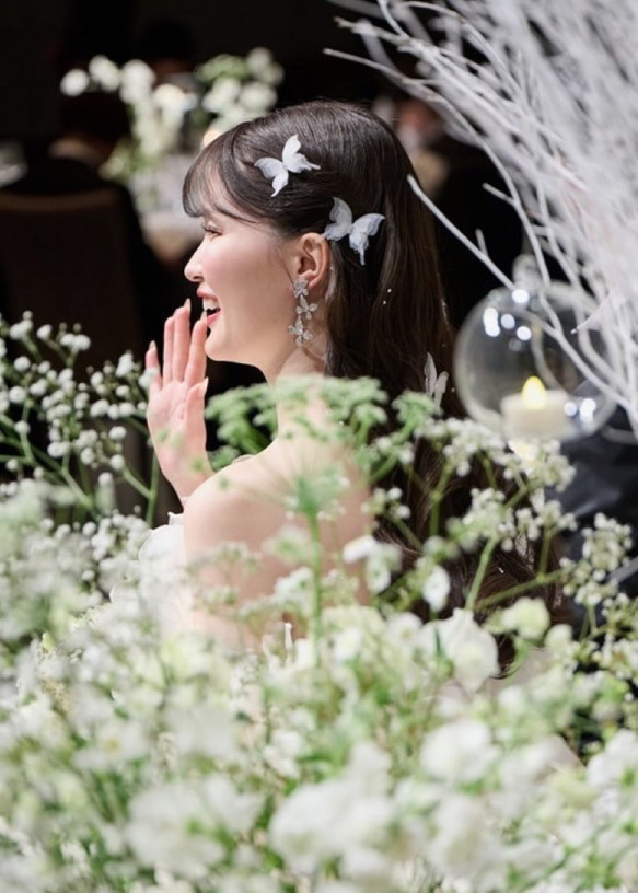 CR139ブライダルピアス  蝶々 大ぶり　揺れる 花嫁ピアス　ブライダルピアス　結婚式ピアス　ウェディングピアス 7枚目の画像