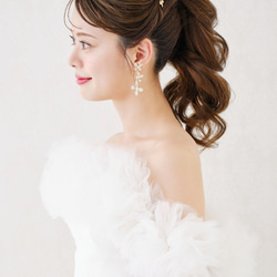 CR139ブライダルピアス  蝶々 大ぶり　揺れる 花嫁ピアス　ブライダルピアス　結婚式ピアス　ウェディングピアス 2枚目の画像