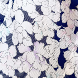 涼しげ ドレープ着物ガウン 裾袖クシュ 羽織 絽 着物リメイク シースルー 和柄 衣装 花柄 紺 男女兼用 フリーサイズ 2枚目の画像