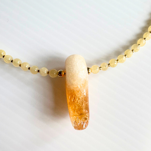 C45】 ネックレス シトリントパーズ 勾玉 まが玉 アラゴナイト 天然石