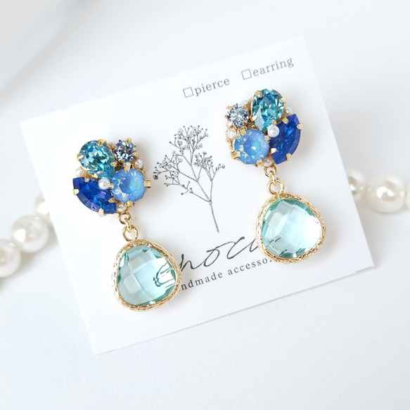 再販】ドロップガラスチャームのピアス／イヤリング（ブルー 