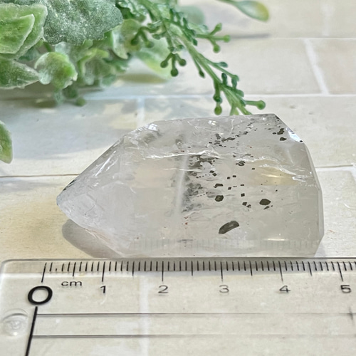パイライトインクォーツ✨　レインボー　クリスタル　水晶　黄鉄鉱　ポイント Amazon.co.jp: パイライトインクォーツ レインボー クリスタル