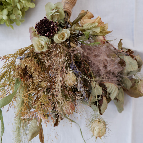 2.アナベルスワッグ 秋の福袋 ドライフラワー アナベルのリースとフライングスワッグの