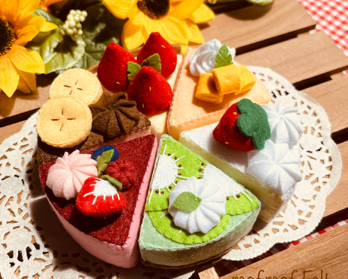 フェルトおままごと ハンドメイド ケーキ＆ショーケースセット
