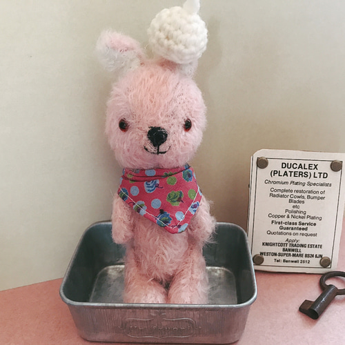 ☆junkな木箱シリーズ☆ いちごミルクカラーのうさちゃん テディベア