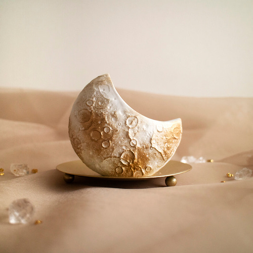 特集掲載】moon ship stone | 夢の旅へ誘う 月船のアロマストーン
