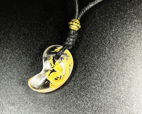 願いを叶える力を与える】皇帝龍彫本水晶クリスタル 勾玉 ワックス