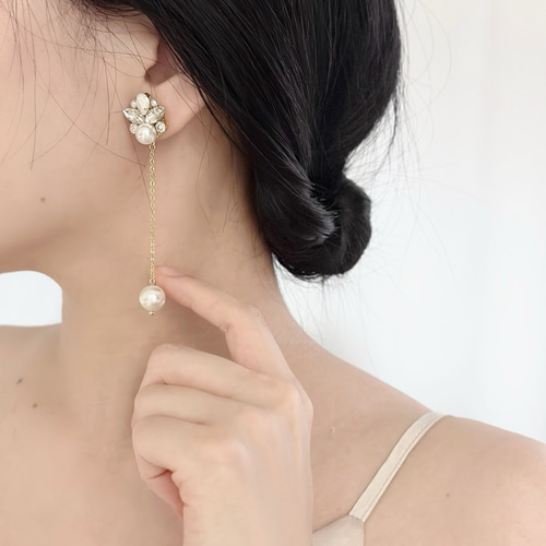 ビジュー ロングチェーン 揺れる パール ピアス イヤリング