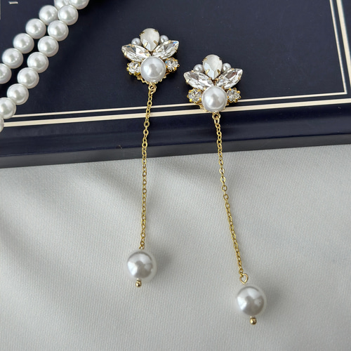 ビジュー ロングチェーン 揺れる パール ピアス イヤリング ［ 結婚式