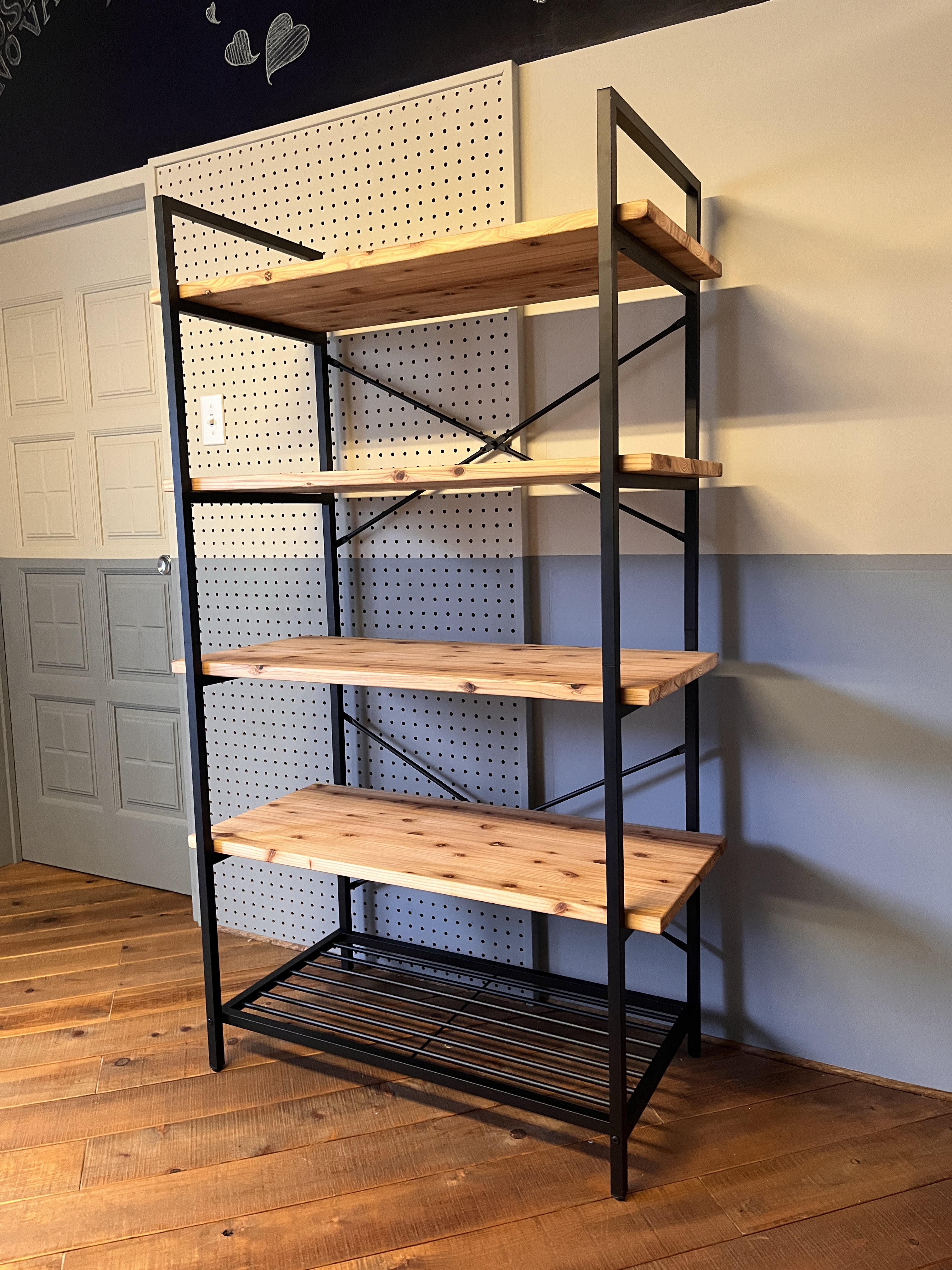 アイアンフレームの5段シェルフ 棚