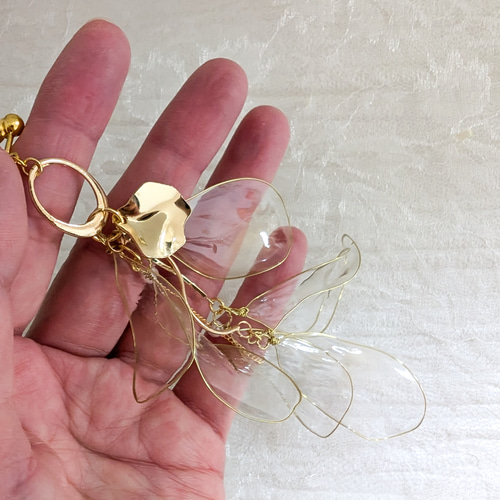 花びら ゴールド タッセル ディップアート 大ぶり ピアス