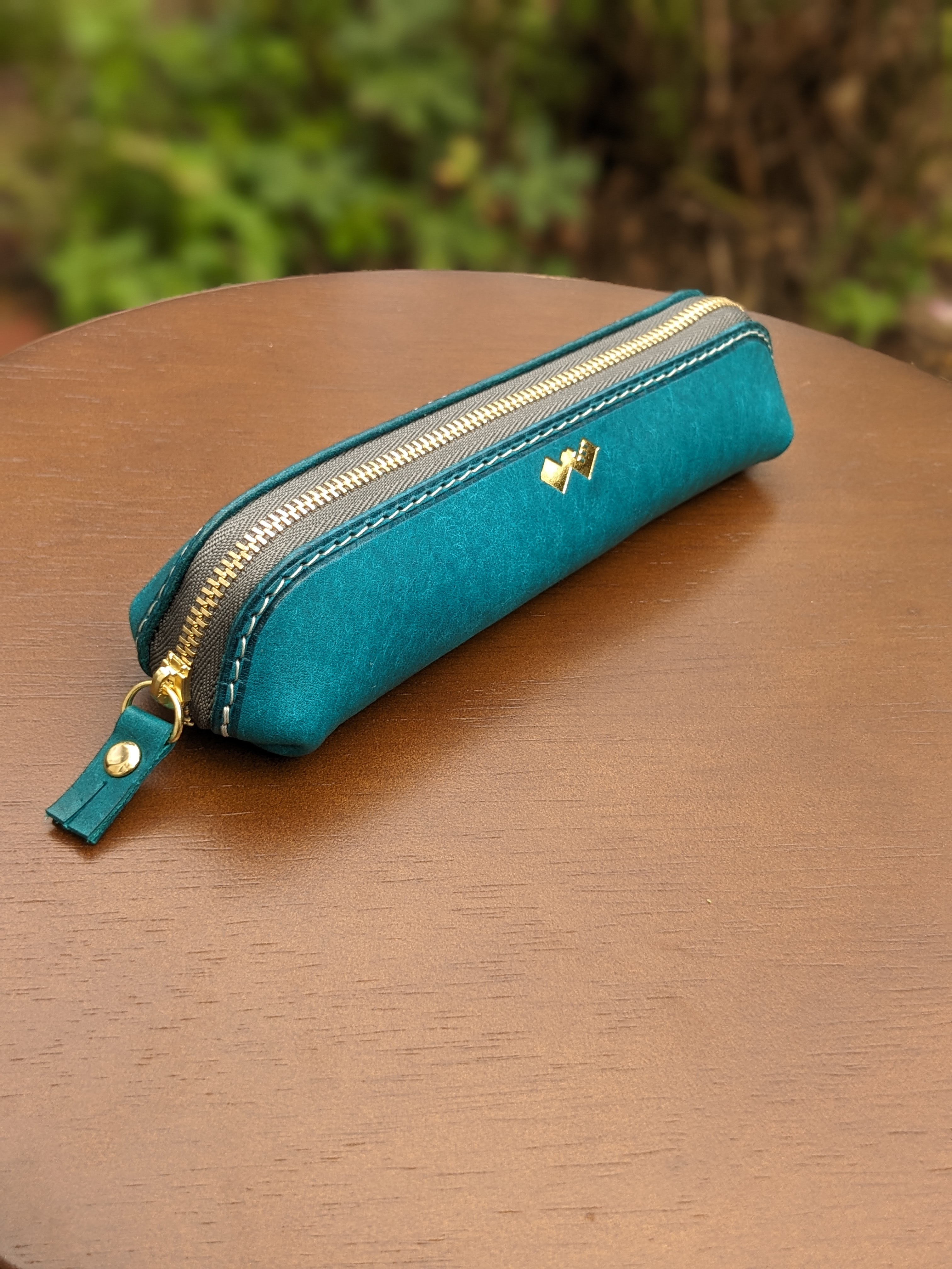 C COMPANY LIMITED ターコイズブルーレザー筆箱 【公式通販】