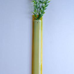 壁掛けOK｜マーブル模様の色ガラス一輪挿し・両面使える花器・花材付き 2枚目の画像