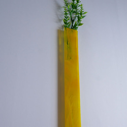 壁掛けOK｜マーブル模様の色ガラス一輪挿し・両面使える花器・花材付き 3枚目の画像