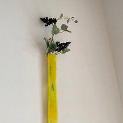 壁掛けOK｜マーブル模様の色ガラス一輪挿し・両面使える花器・花材付き 6枚目の画像